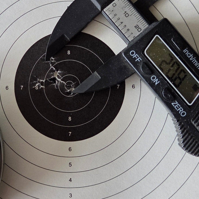 Skupienie kaliber 5.5MM na 50 metrów używając śrut JSB Straton 